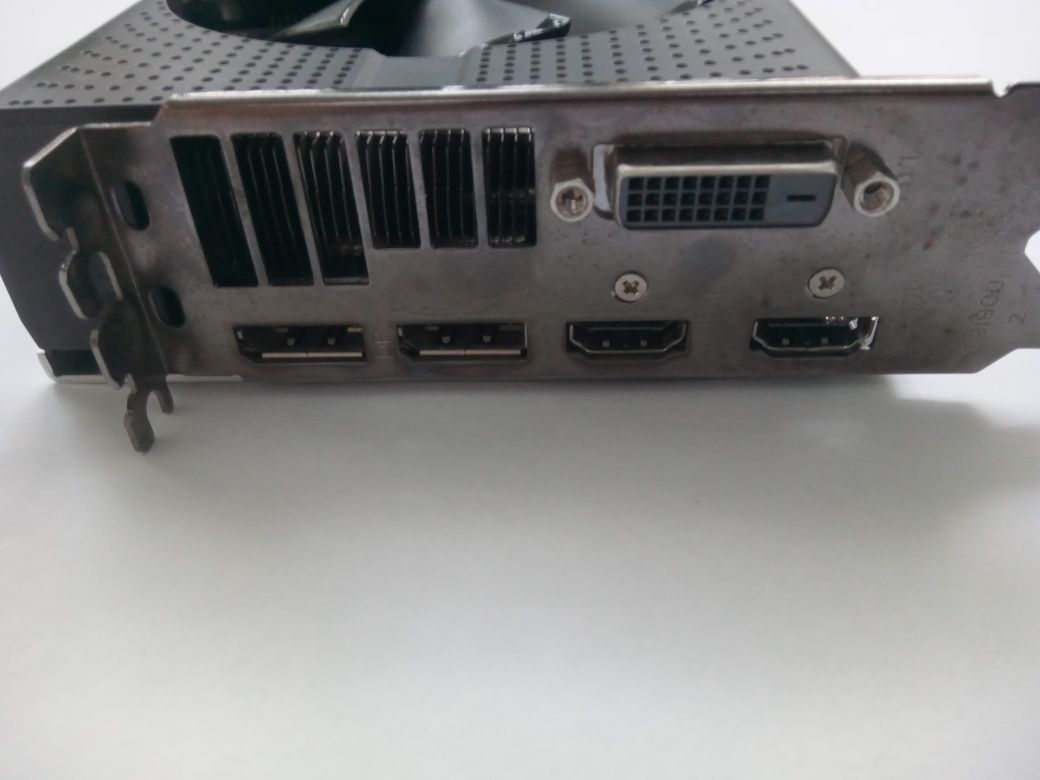 Sapphire PULSE RADEON RX 570 4GB GDDR5 256 BIT