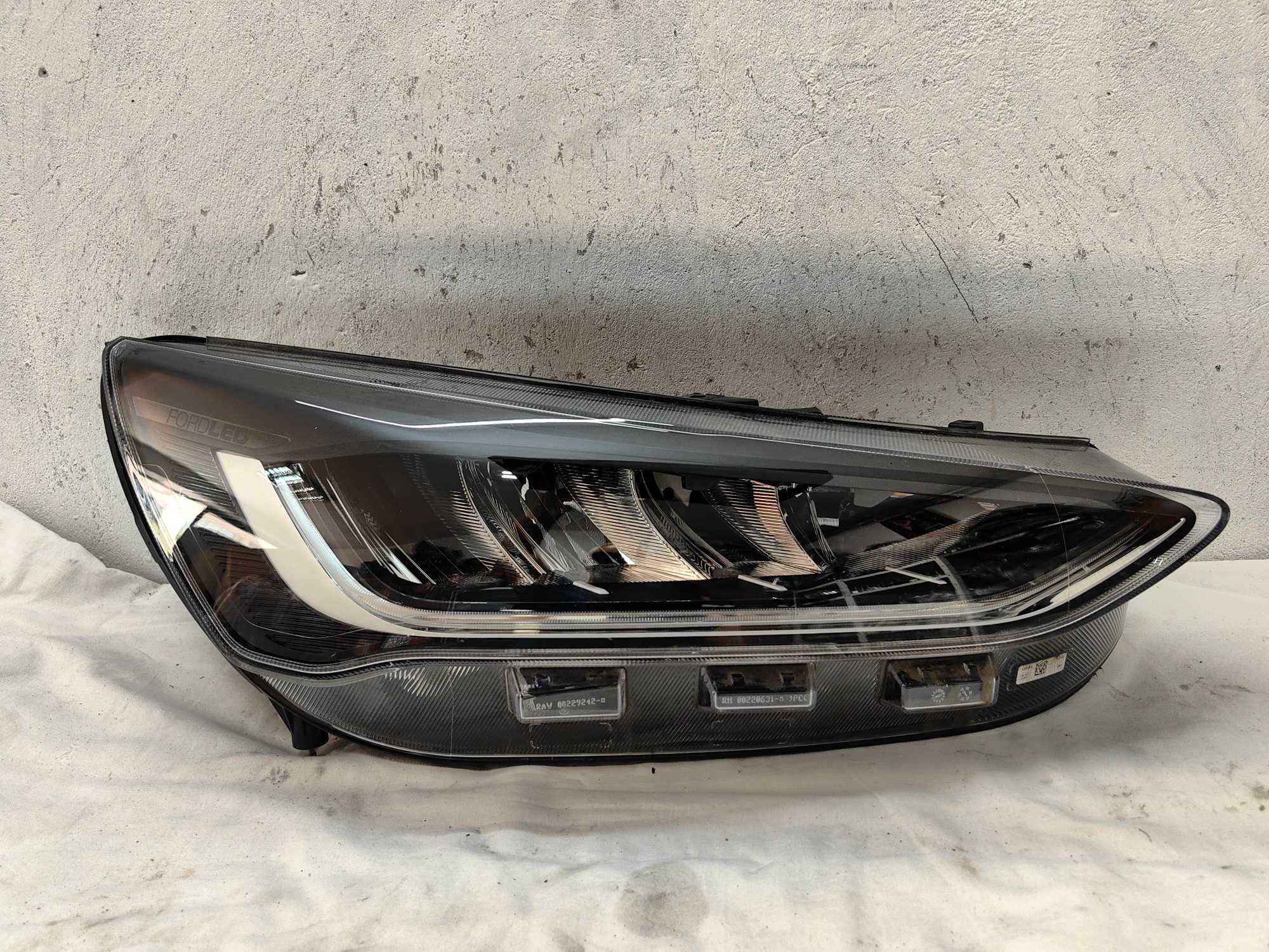 Оригинален фар Форд Фокус 4  Ford Focus MK4  Full Led