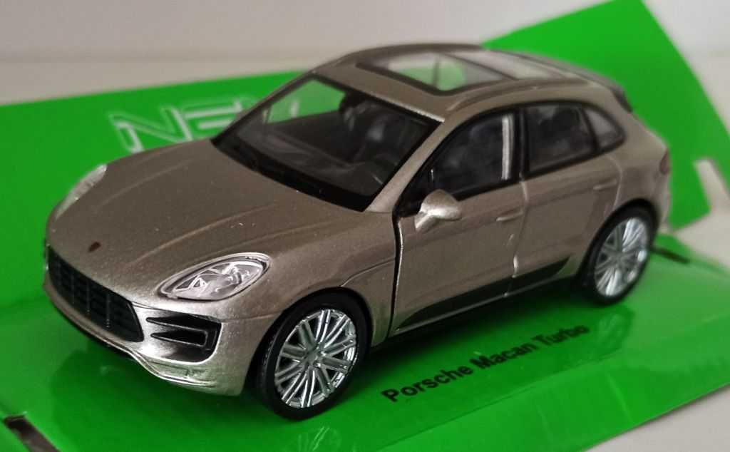 Macheta Porsche Macan 2015 gri - Welly 1/36