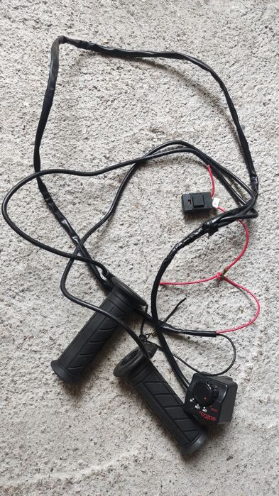 Подгряващи дръжки за мотор !