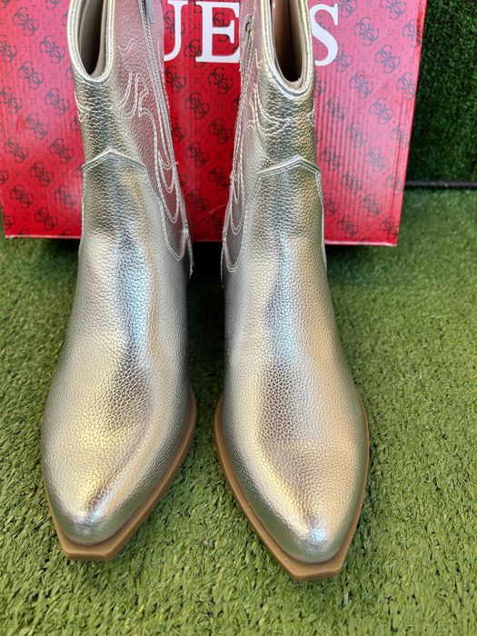 Guess, cizme cowboy,argintii mărimea 38,5, originale in cutie