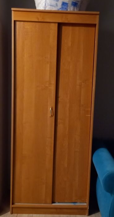 Продам шкаф для прихожей.