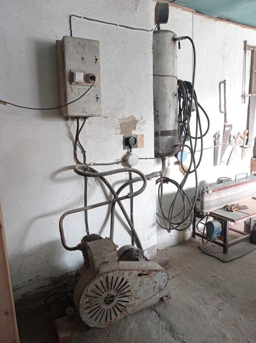 Компрессор советский гаражный, ресивер, автомат.