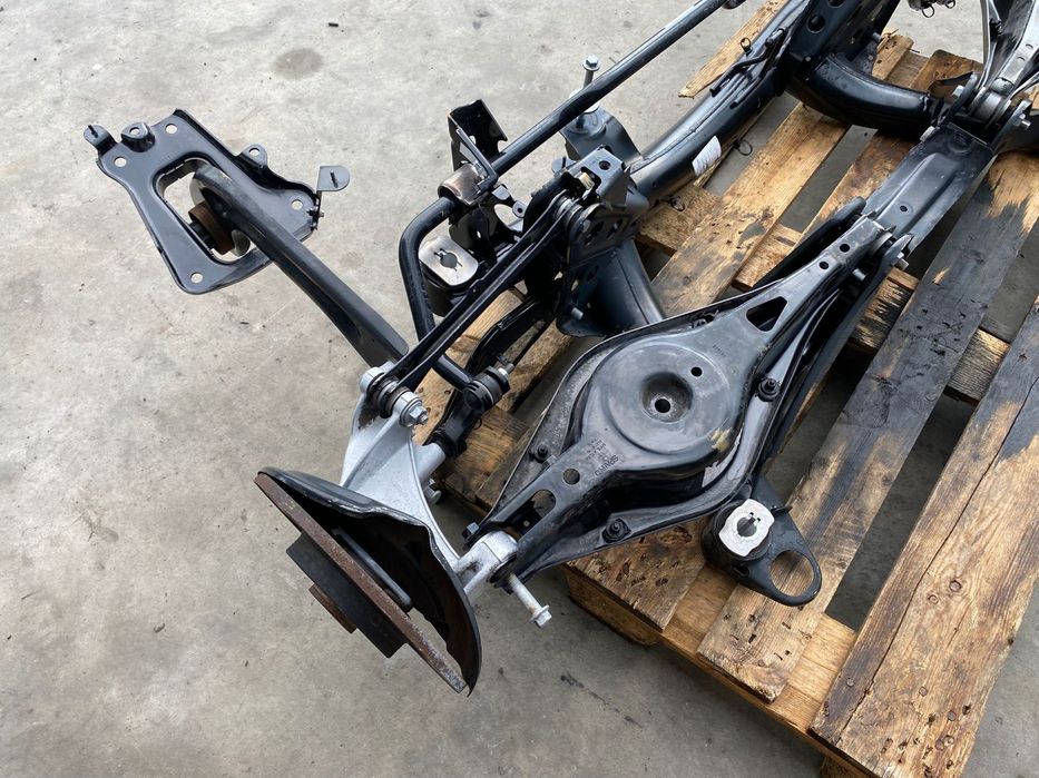 Punte spate completa 4x4 VOLVO XC40 2019 32221344