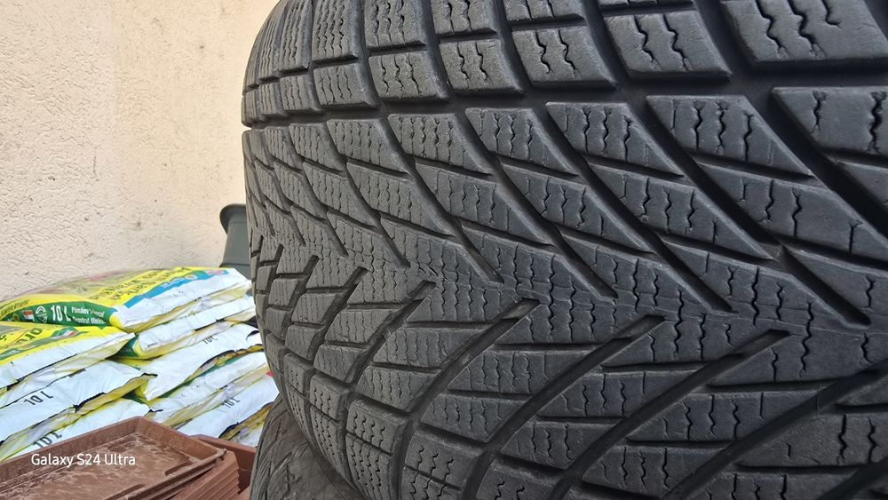 235 55 R17 Iarna Goodyear dot 3623