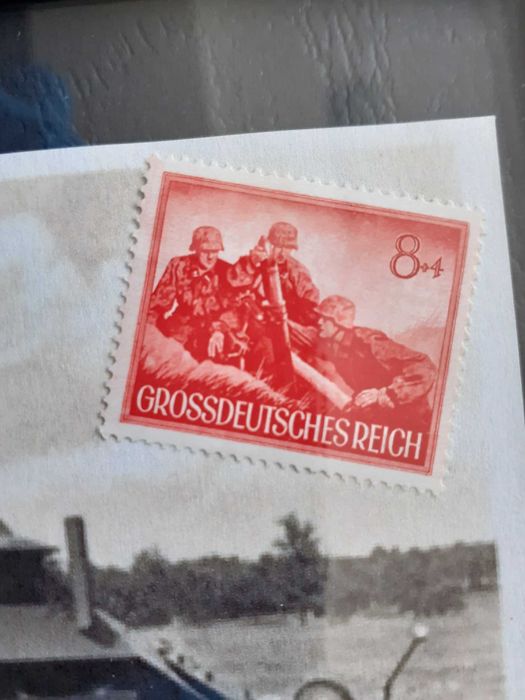 Tablouri cu imagini din WW2 si timbre germane de epoca