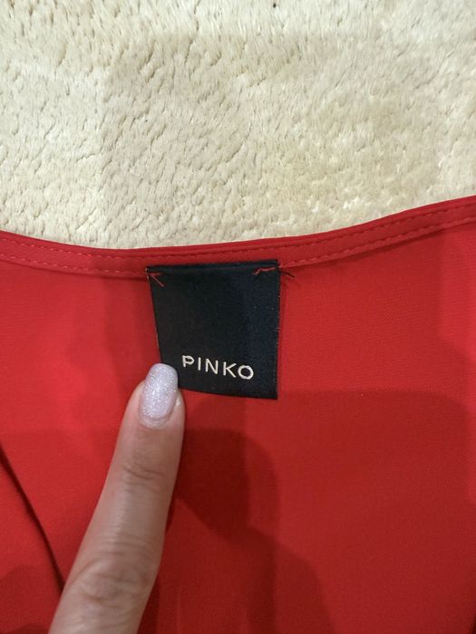 Рокля на Pinko с прехвърлящи се връзки