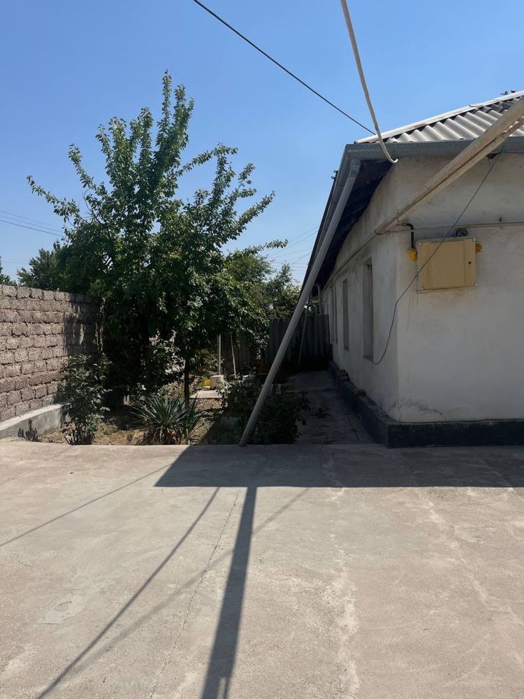ПРОДАЕТСЯ ДОМ.С большим участком ,Уратачирчик,Колхоз Киров