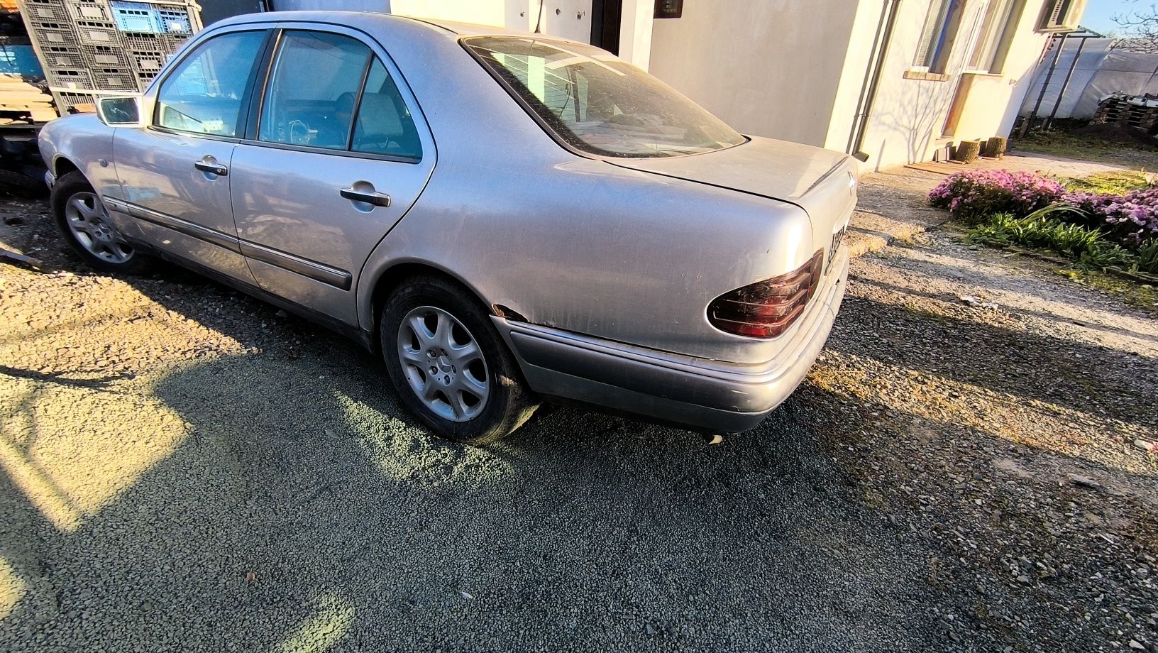 Мерцедес E280 4matic W210 V6 на части