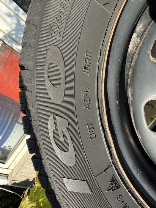 зимни гуми 165/70/R13 с джанти