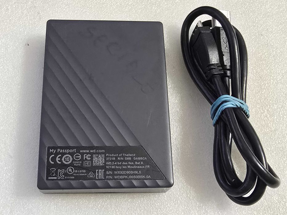 Hard disk extern Western Digital External Passport  5TB USB 3.2 2.5''