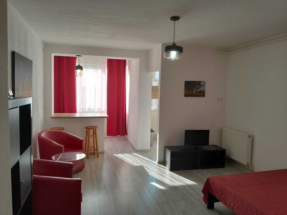 Inchiriez garsoniera central etaj 6/9, Milea-Dumbravii, 340 E