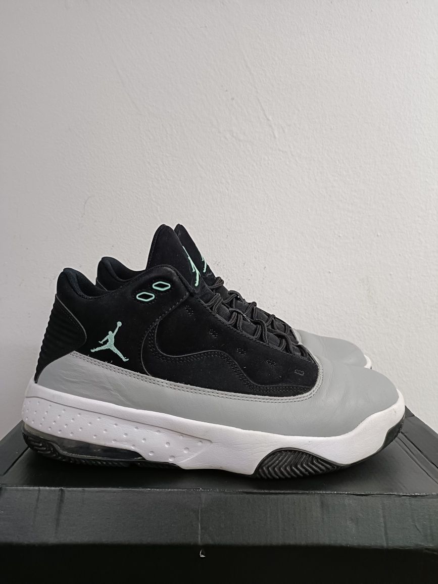 Jordan Max Aura 2 номер 42 код 11A