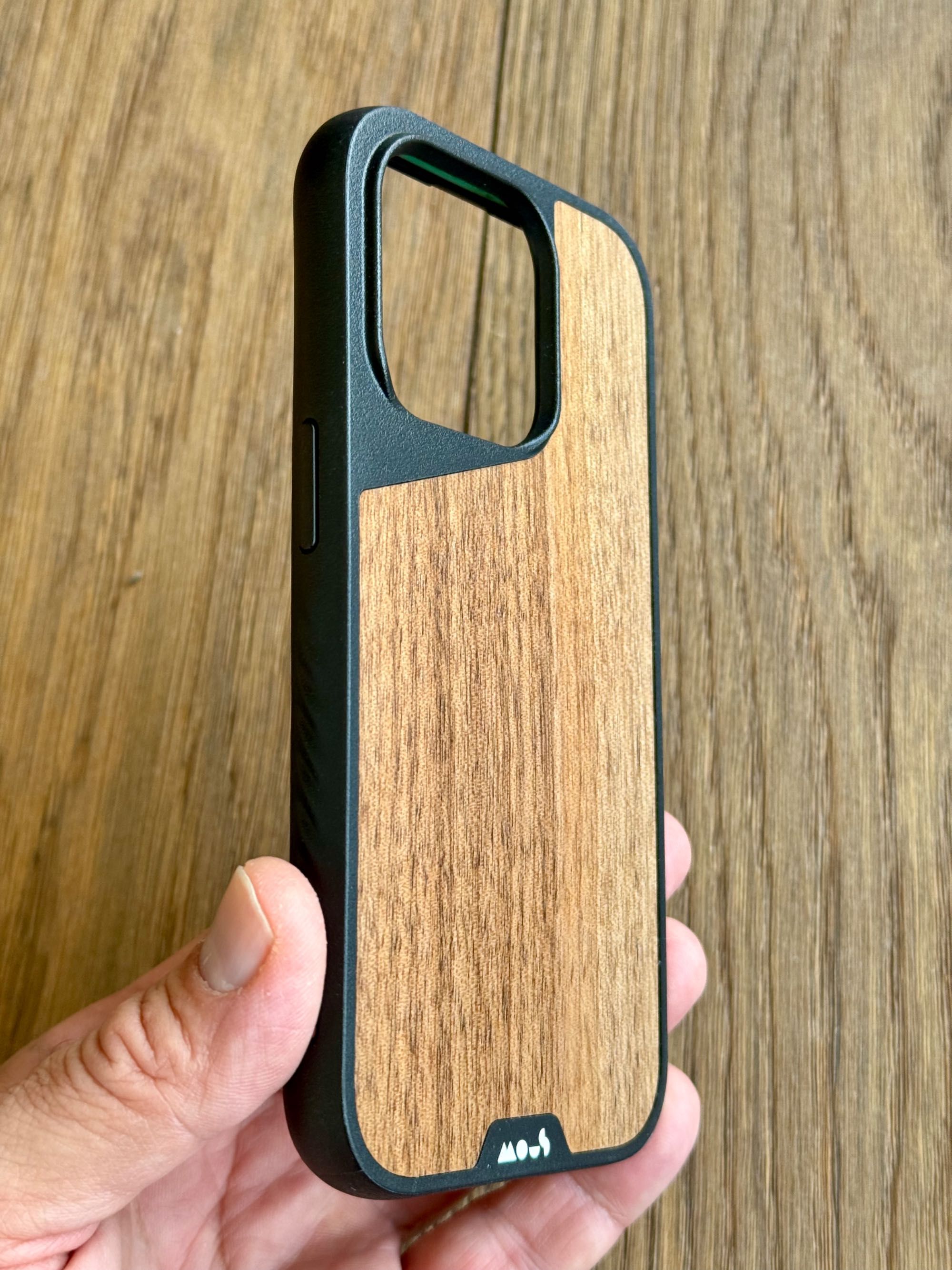 Много здрав кейс за iPhone 14 Pro, гръб дърво орех, Mous Case Walnut
