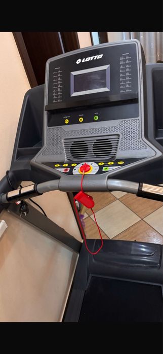 Banda de alergat Lotto - 13 trepte viteza, 9 trepte inclinare