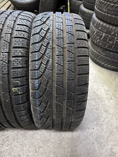 225/40/18 PIRELLI 4бр
