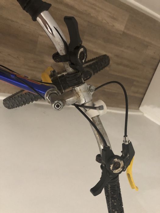 Vand bicicleta in stare foarte buna