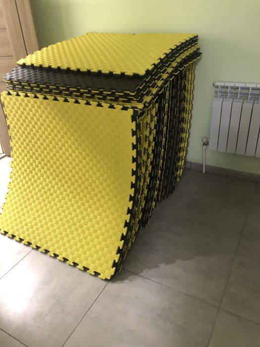 Продам татами  , даянг почти новая по 3000