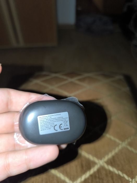 Căști wireless noi sigilate cu încărcător