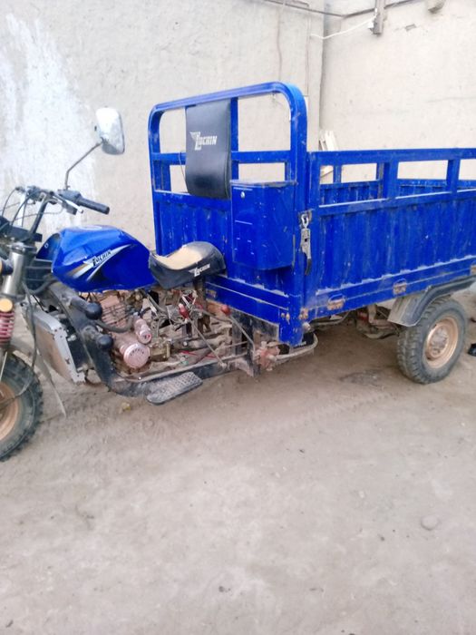 Mototsikl Somosual