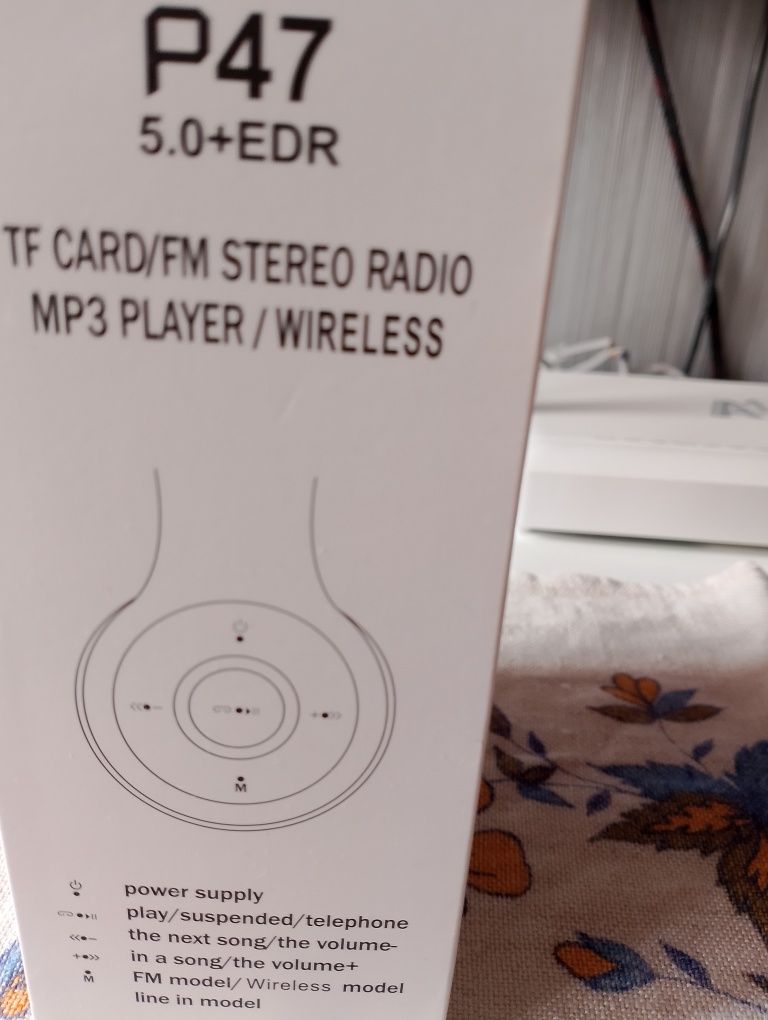 Продавам безжични Bluetooth слушалки