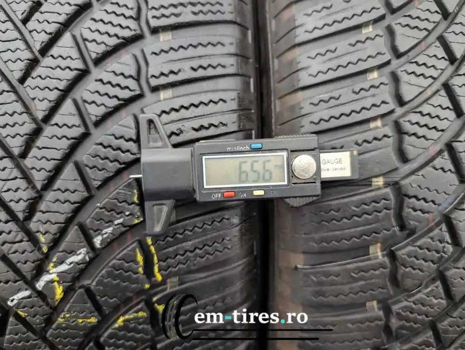 SET 4 Anvelope Iarna 235/55 R19 BRIDGESTONE Blizzak LM005 101T