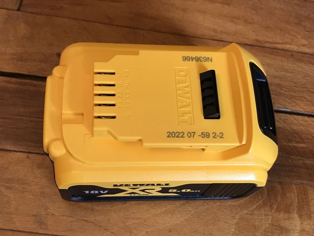 Acumulator-DeWalt_XR/Li-Ion/18V/5Ah, tip: DCB184-CEHIA, NOU/original