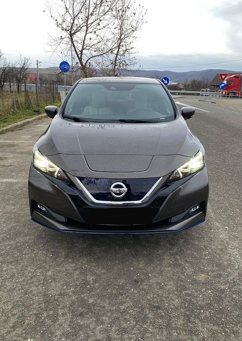 Nissan Leaf-TEKNA-2019-62kw 216cp