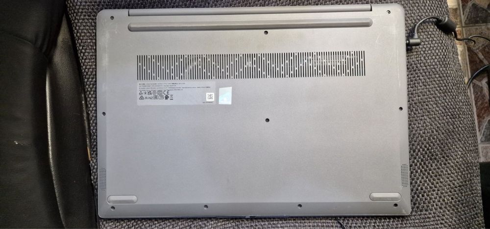 LENOVO IdeaPad 3 17iTl6