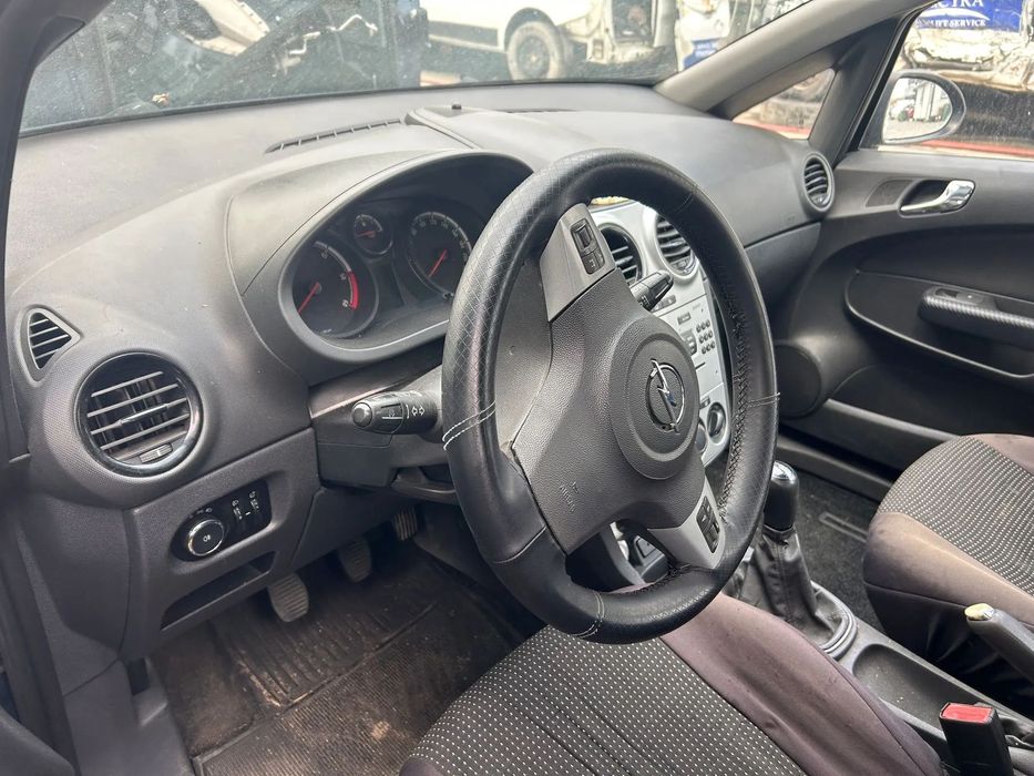 Plansa bord opel corsa d euro 5 1.3 cdti