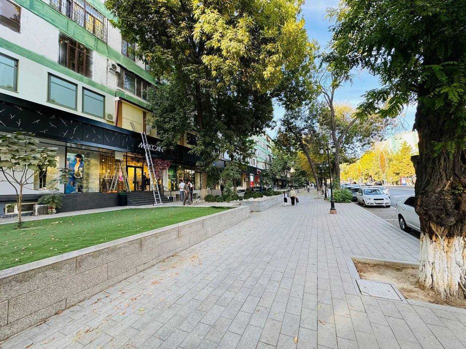 Сдаётся в аренду 116м2 Ориентир: Садык Азимова, 145 - Школа