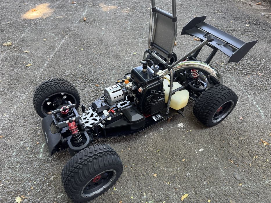 Automodel benzina  1/6 Reely carbon fighter 3