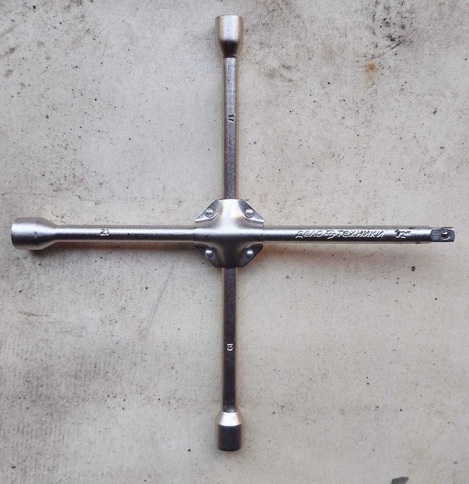 Ключ балонный крестовой