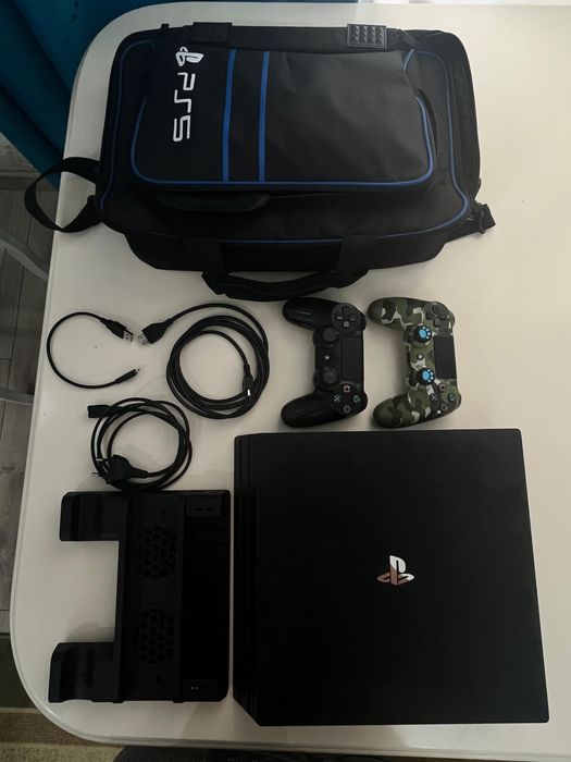 PlayStation 4 Pro 1 TB (монитор+наушник)