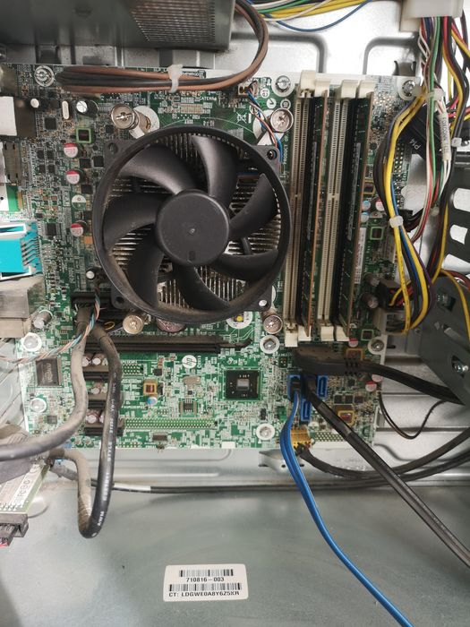 HP ProDesk 600 G1 Tower – i3 3.5GHz / 8GB RAM / SSD 256GB + HDD 500GB