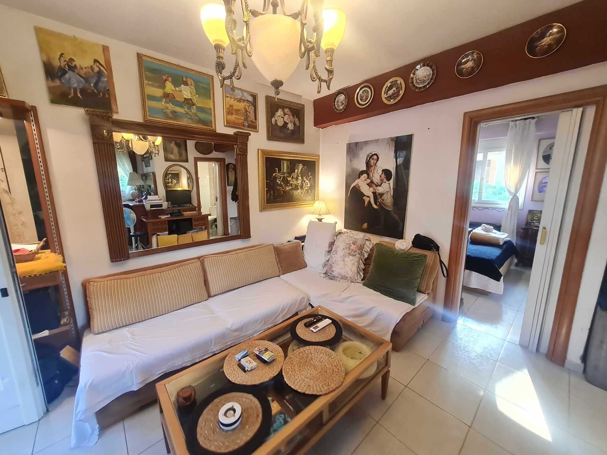 Продава апартамент 55 м2 на 150 м от плажа в Аспровалта, Гърция