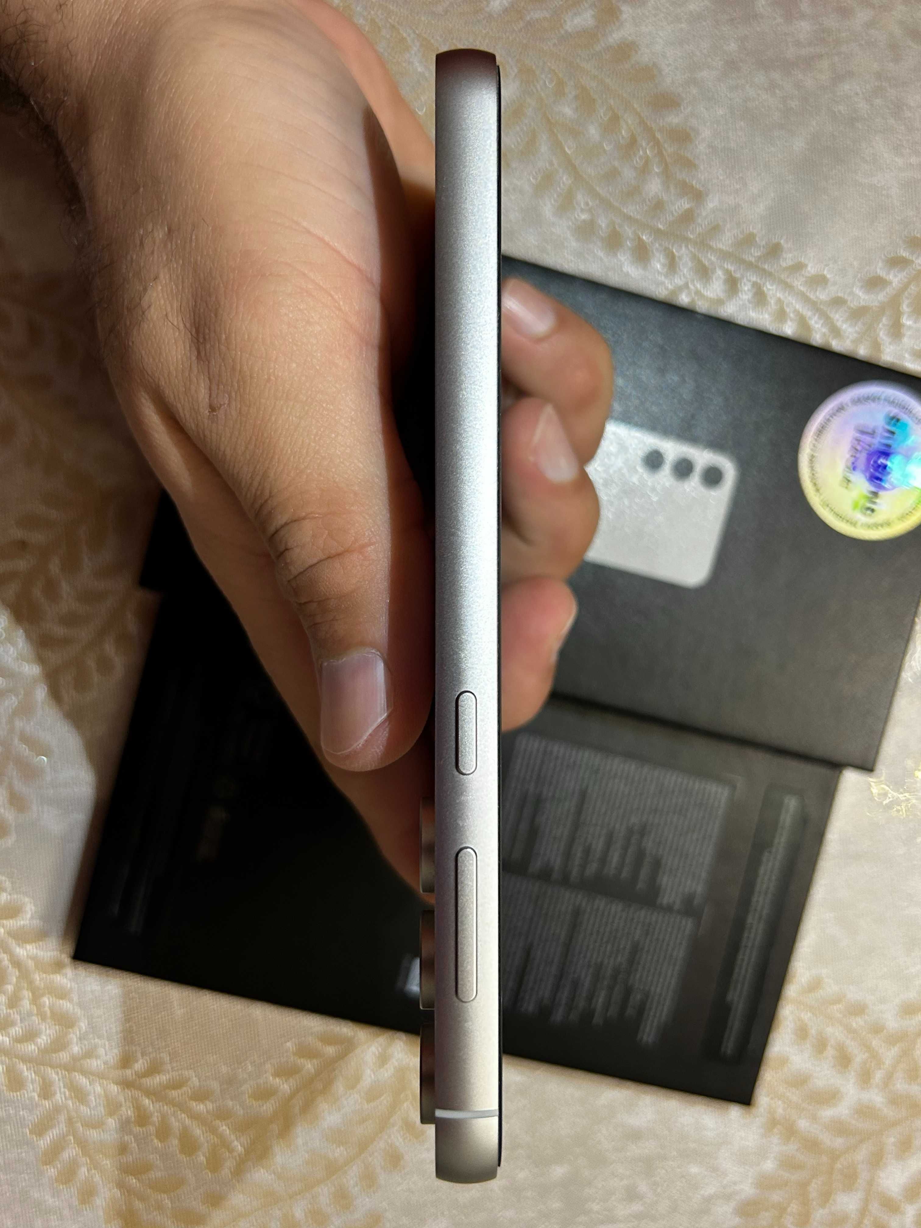 Samsung S 23 FE 128 GB Vietnam. Каробка.