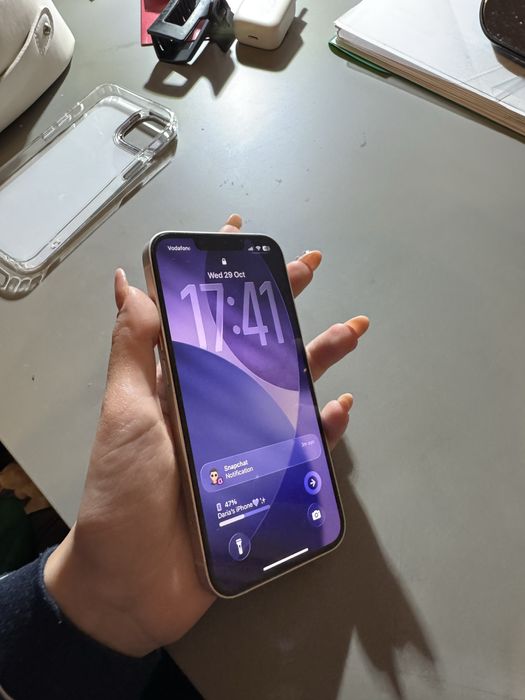 Iphone 13, inca in garantie in Altex