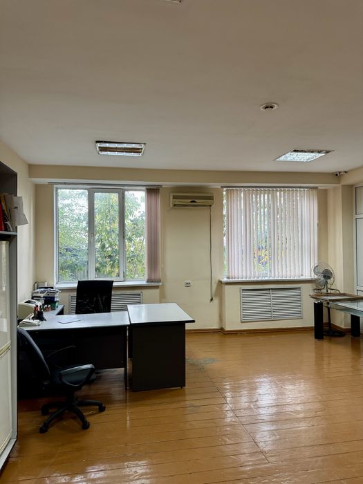 Аренда офиса (70 кв м) Розыбакиева/Рыскулова (и есть Склады!)