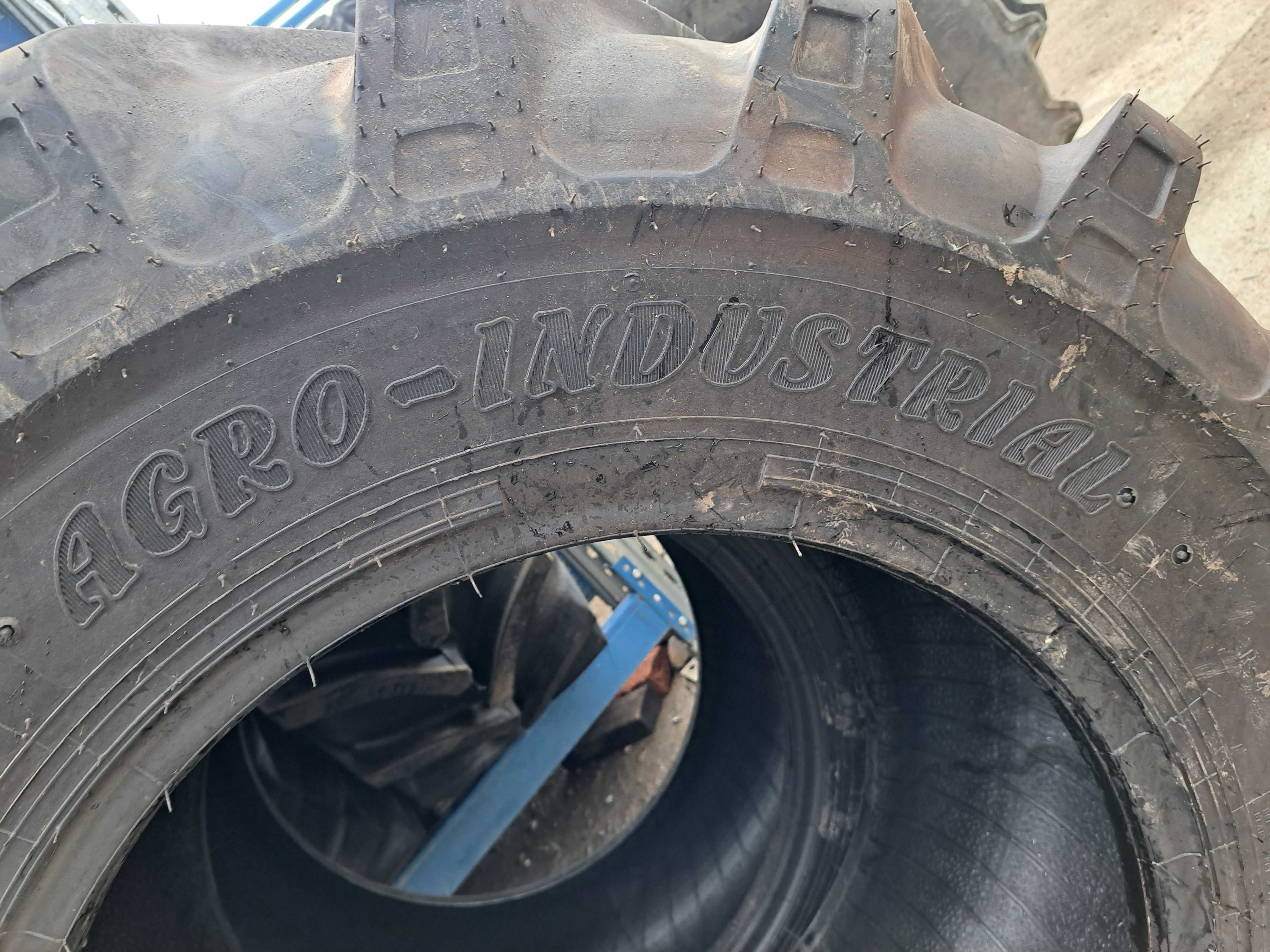 Anvelope noi 17.5L-24 ALLIANCE cu 12 pliuri cauciucuri pentru TRACTOR