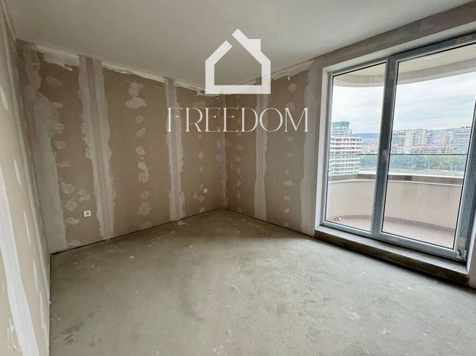 Продава се Двустаен апартамент в Варна, Трошево - 78 кв.м за 1988 €/кв.м - Снимка #4