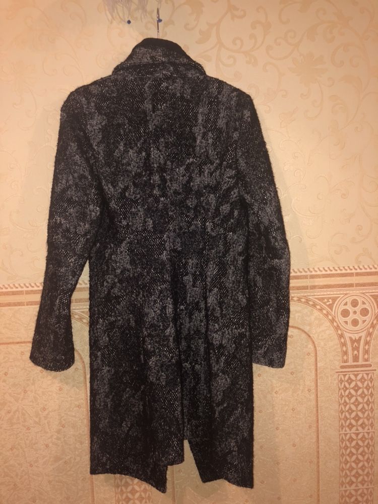 Шерстянное пальто