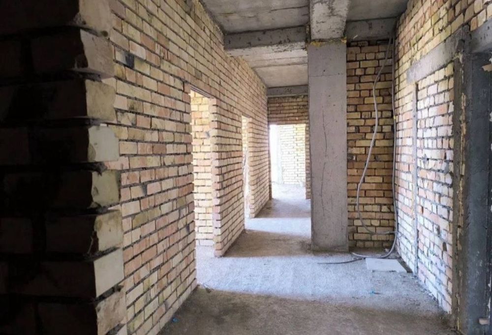 Продаю 4/2/5, 93 м2. Ор-р ЭКО базар! Читайте объявления до конца!