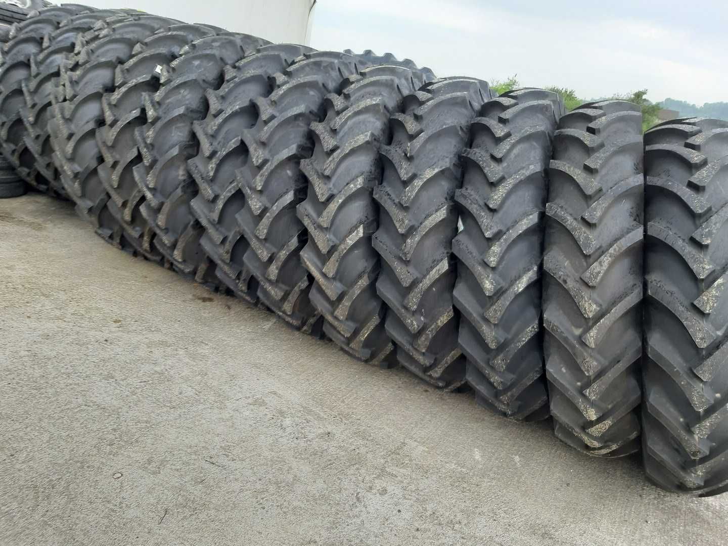 14.00-38 Anvelope noi de tractor spate 12PLIURI BKT Cauciucuri U650