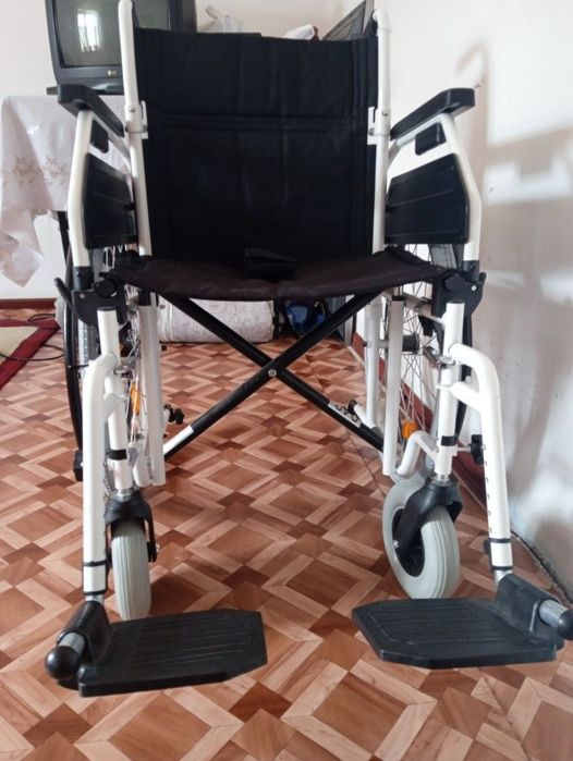 Продается инвалидная коляска