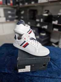 Adidasi de barbati Tommy Hilfiger