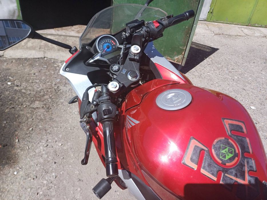 Мотор Hondra CBR 250R