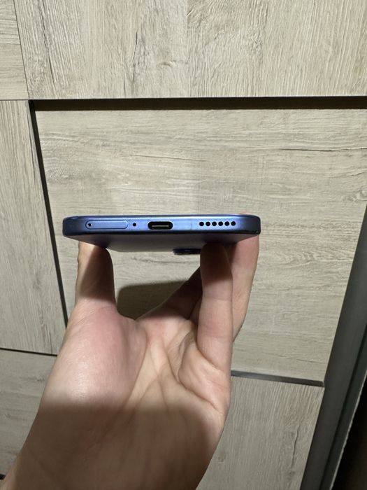 Huawei nova 12s 8/256 taliy ideal holatda 130$