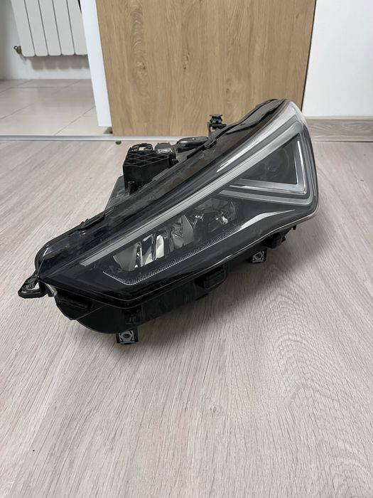 Seat Leon IV  2020 ляв фар кат. 5FB.941.007.G