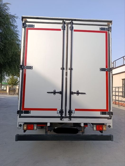 Isuzu NPR75-K sotiladi